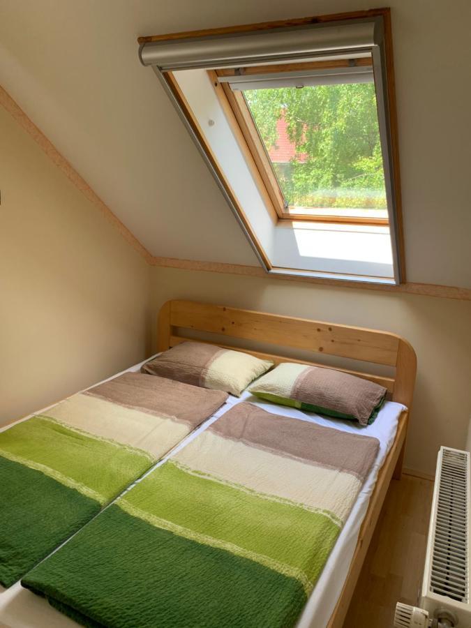 Fenyves Family Rooms And Bungalows Hajdúszoboszló Exterior foto