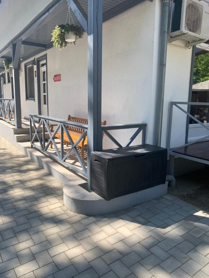 Fenyves Family Rooms And Bungalows Hajdúszoboszló Exterior foto